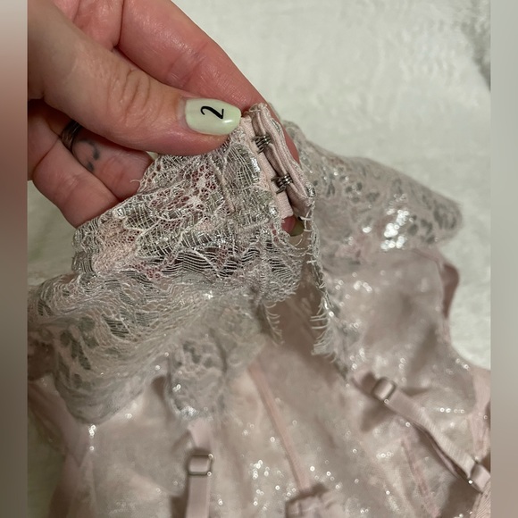 Victoria’s Secret High Neck Demi - Picture 5 of 9